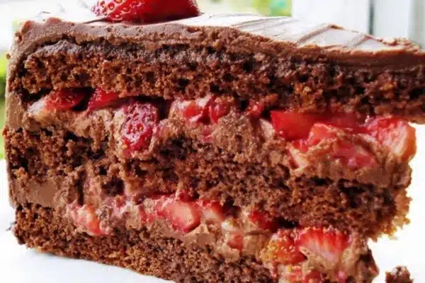 Bolo de Nutela com morango